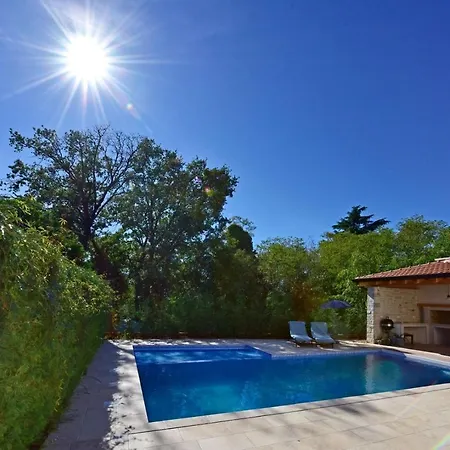 House Anna For Max 13 Persons In Porec, Pet Friendly 포레치