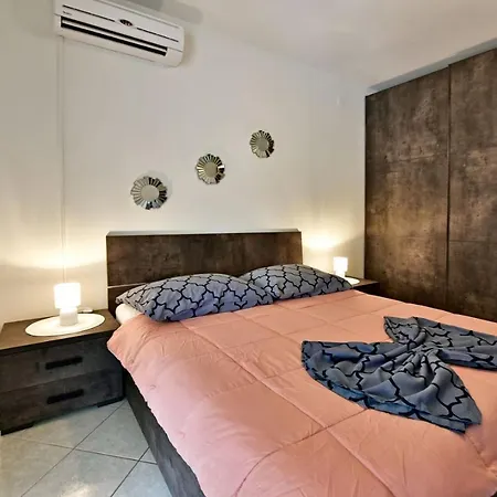 House Anna For Max 13 Persons In Porec, Pet Friendly Vendégház Poreč