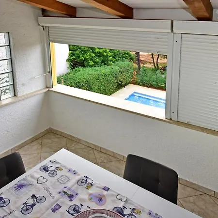 Gasthof House Anna For Max 13 Persons In Porec, Pet Friendly 4*